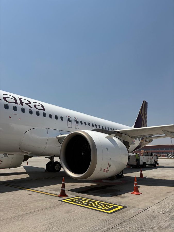 A Vistara A320neo parked on the tarmac